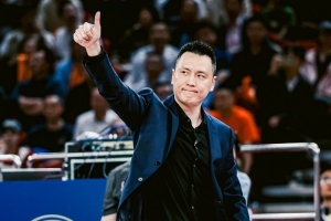 争议判罚引风波？上海逆转北京，卢伟中场激励成关键转折