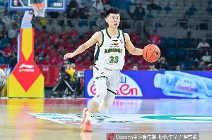 山东男篮对王岚嵚有意，愿意提供高额转会费