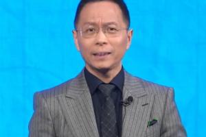 詹俊表示，马丁内斯有可能让C罗担任替补，先让拉莫斯消耗对手防线