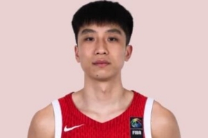 媒体人评价:石洺豪进攻出色,张淳智独占上双得分