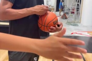 夏令营的特殊嘉宾，竟然是我的NBA全明星高中队友？