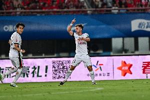 梅伦多：频繁训练定位球，今日借助定位球助力球队获胜