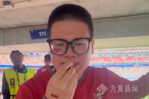中国C罗迷观看C罗比赛超7500小时,驾驶“C罗痛车”赴美观赛