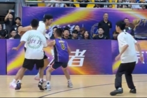 攻防转换成关键！里夫斯如何凭高效策应锁定胜局