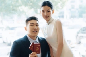 百年良缘！李炎哲公布与爱人领证喜讯：