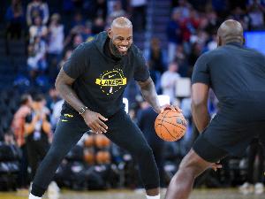 媒体人士：NBA恐难再见詹姆斯这般能吸引众多球迷跟随的球星