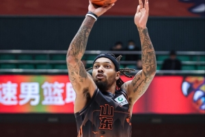 强强对话再燃战火！珀塞尔与吉林新援对位交锋