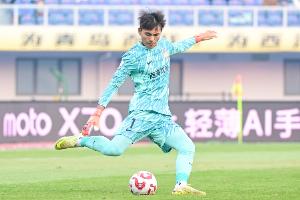 凭什么赢？三点拆解青岛西海岸队连续三场中超零封的秘密