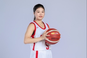 媒体人：面对欧洲杯亚军挑战，中国U17女篮顶住了，实力不容小觑