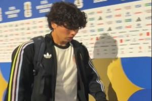 难以释怀!田中碧赛后泪别混采区