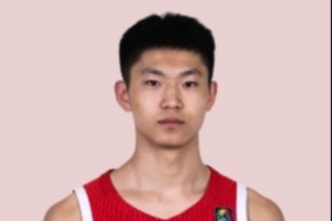 媒体人指出：中国U17男篮与加拿大存在明显天赋差距，但比赛结果尚可接受