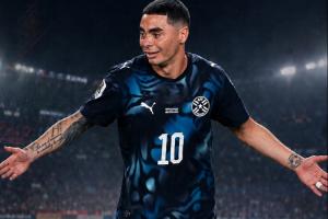 伊布对FIFA新规表示抗议:这已非足球,更像马戏团,连话都不能说?