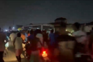 民主刚果首都金沙萨球迷街头狂欢庆逼平葡萄牙
