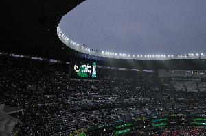 墨西哥对厄瓜多尔比赛因雷暴推迟，此前法国半场中断超2小时
