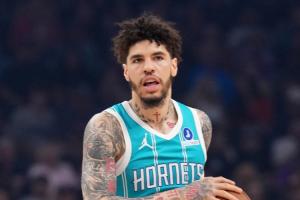 弗莱：三球加盟狼队将更成熟 NBA正式迈入三巨头抱团新纪元