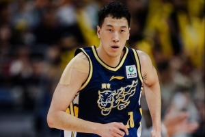 杜润旺告别宏远：15年磨一剑，三项纪录刷新，宏远再创辉煌