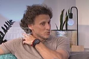 致命失误！弗兰透露：穆斯莱拉前一天晚发烧达41度，贝尔萨不知情