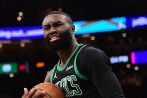 Windhorst：绿军交易布朗并非因换字母，而是早有计划