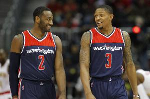 全网热议!西蒙斯NBA首秀遭遇沃尔比尔严防,球迷直呼:这才是男子汉的较量